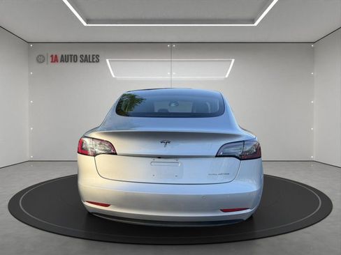 Used 2018 Tesla Model 3 Long Range AWD/4WD image 4