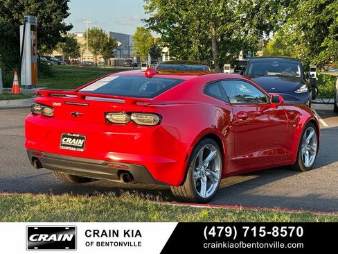 Used 2020 Chevrolet Camaro SS RWD image 7