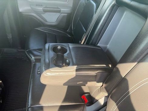 Used 2019 RAM 1500 Big Horn AWD/4WD image 36