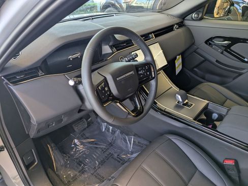 New 2026 Land Rover Range Rover Evoque S AWD/4WD image 12
