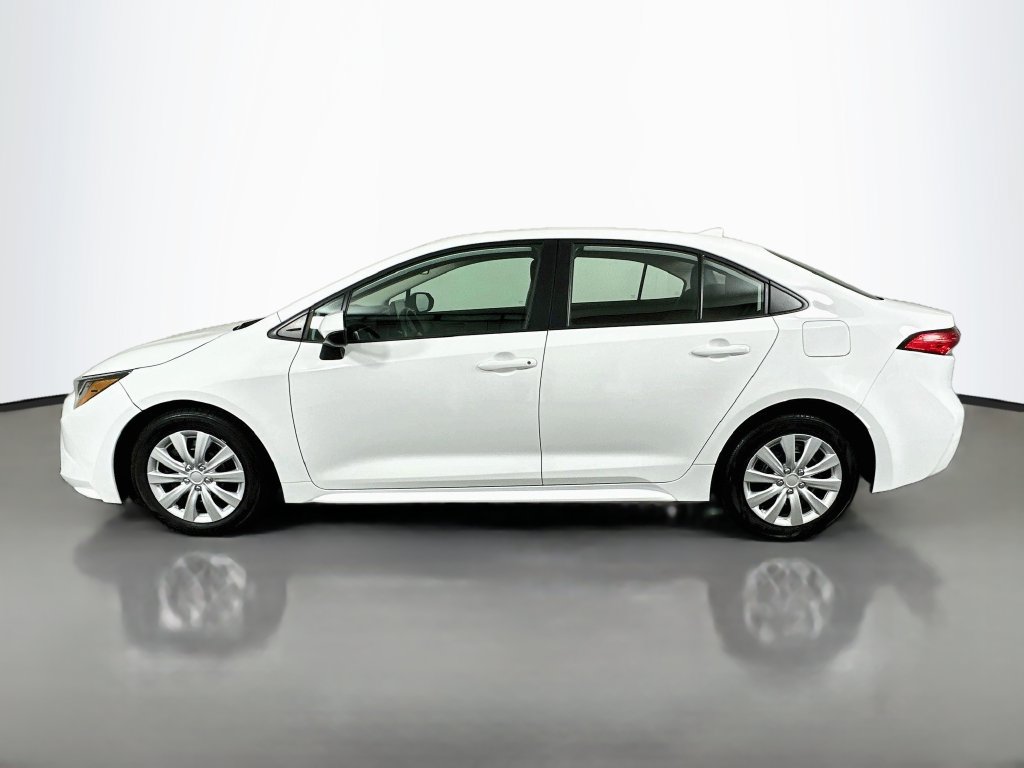 Certified 2025 Toyota Corolla LE FWD image 8