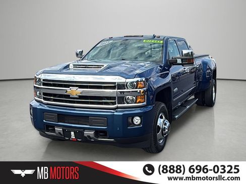 Used 2018 Chevrolet Silverado 3500 High Country AWD/4WD image 1