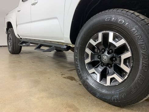 Used 2020 Toyota Tacoma SR image 6