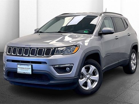 Used 2019 Jeep Compass Latitude image 10