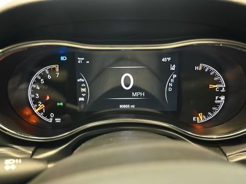 Used 2021 Jeep Grand Cherokee Limited w/ Quick Order Package 28K 80th AWD/4WD image 32