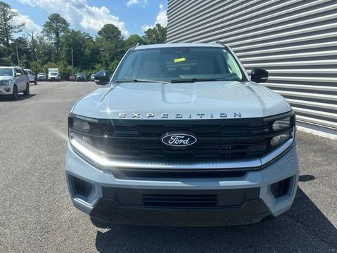 New 2027 Ford Expedition Platinum w/ Platinum Ultimate Package AWD/4WD image 8
