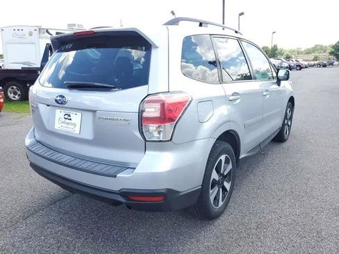 Used 2017 Subaru Forester 2.5i Premium w/ All-Weather Package AWD/4WD image 7