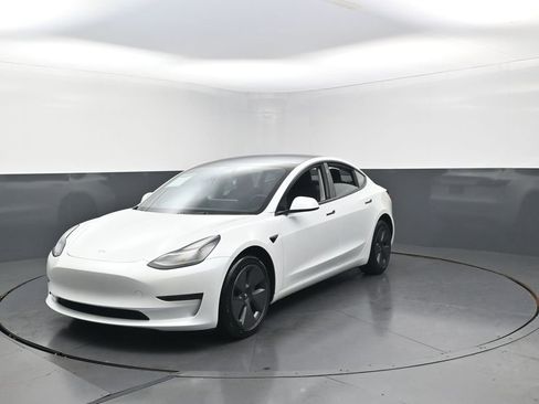 Used 2023 Tesla Model 3 Standard Range RWD image 6