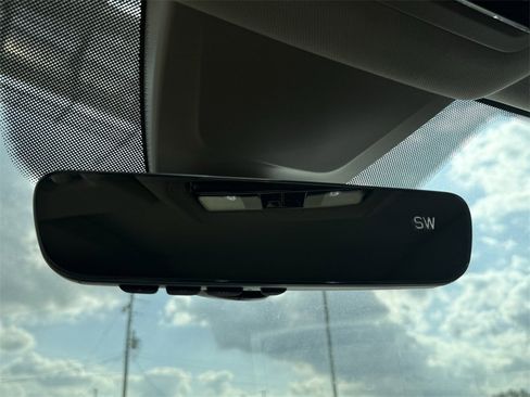 New 2026 Volkswagen Atlas SE image 21