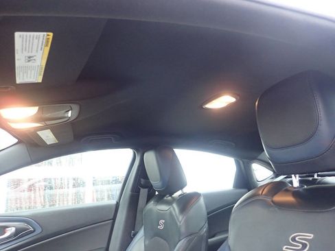 Used 2015 Chrysler 200 S image 7