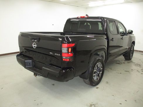 Used 2024 Nissan Frontier SL w/ Technology Package AWD/4WD image 7