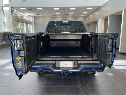 Used 2024 RAM 1500 Limited AWD/4WD image 39