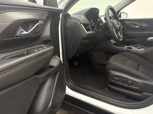 Used 2023 GMC Terrain SLE w/ Driver Convenience Package FWD image 14