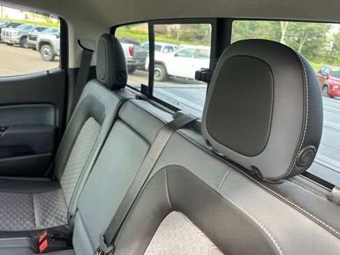 Used 2015 Chevrolet Colorado Z71 w/ LPO, Bed Protection Package AWD/4WD image 16