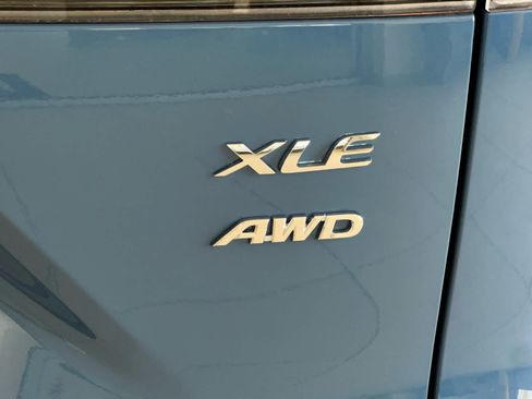 New 2026 Toyota Corolla Cross XLE w/ Convenience Package AWD/4WD image 8