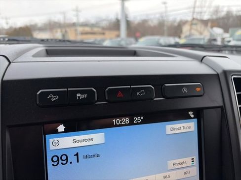 Used 2018 Ford F150 XLT w/ Equipment Group 302A Luxury image 24