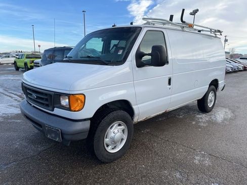 Used 2007 Ford E-250 and Econoline 250 image 1
