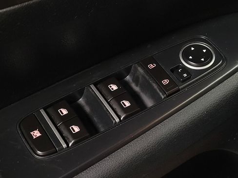 Used 2019 Kia Forte LXS FWD image 27