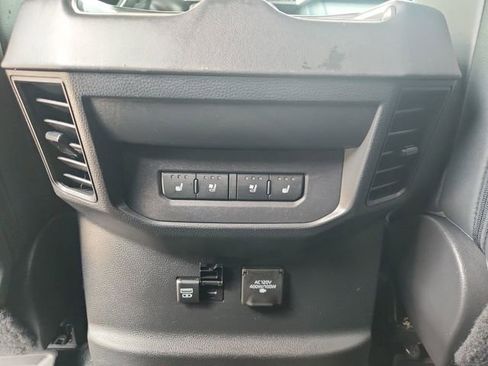 Used 2022 Toyota Tundra Platinum w/ Advanced Package AWD/4WD image 21