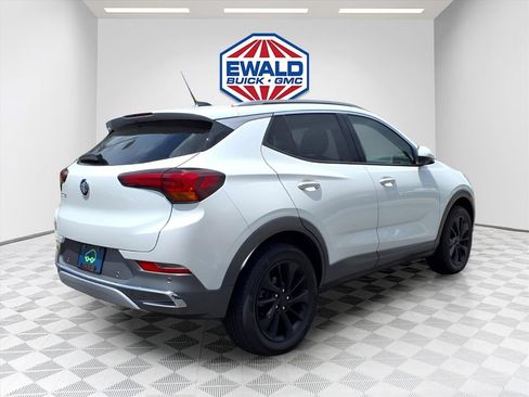 Certified 2021 Buick Encore GX Essence w/ Advanced Technology Package AWD/4WD image 6
