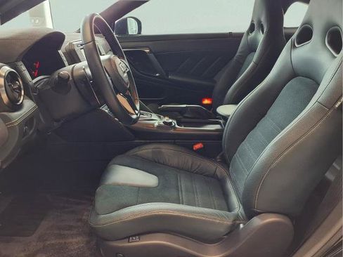 Certified 2024 Nissan GT-R w/ Floor Mat Package AWD/4WD image 12