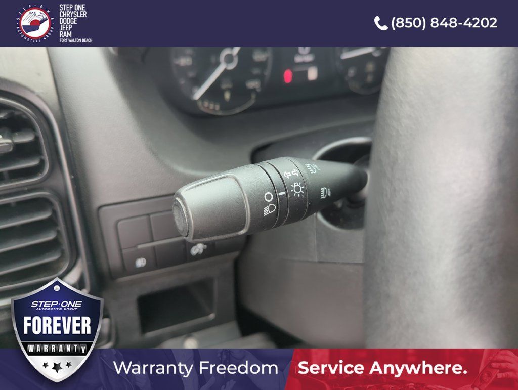 Used 2025 RAM ProMaster 2500 w/ Convenience Group FWD image 16