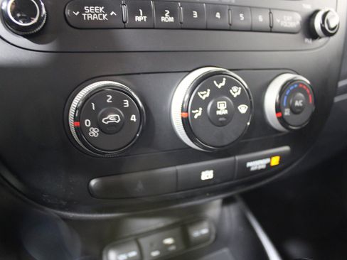 Used 2016 Kia Soul image 15