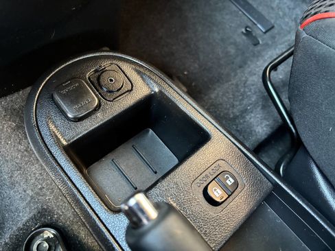 Used 2012 MAZDA MAZDA2 Touring image 21