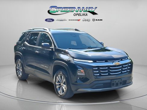 Used 2025 Chevrolet Equinox LT w/ Convenience Package II AWD/4WD image 1
