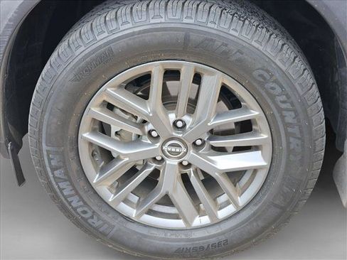Used 2023 Nissan Rogue S FWD image 23