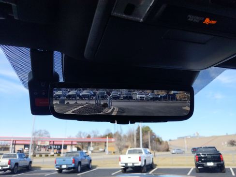 Certified 2025 Toyota Tacoma TRD Off-Road w/ TRD Off Road Premium Package image 27