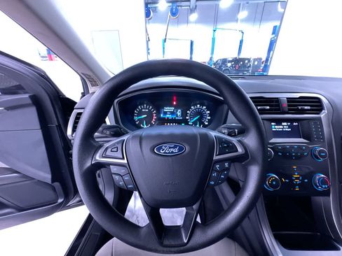 Used 2020 Ford Fusion S FWD image 15