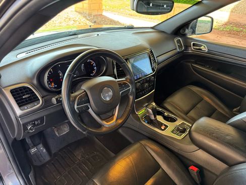 Used 2019 Jeep Grand Cherokee Limited image 11