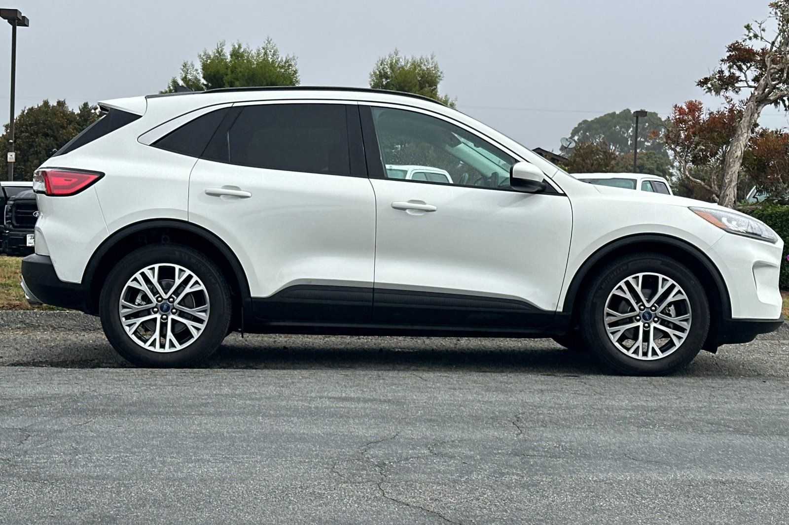 Used 2022 Ford Escape SEL FWD image 6