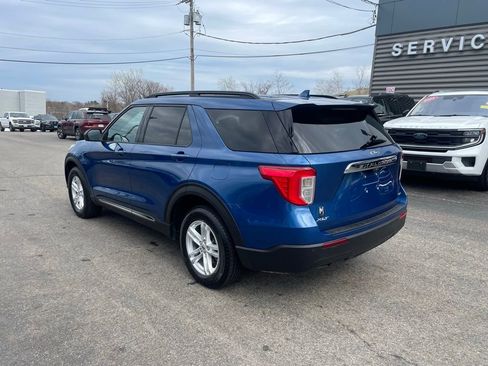 Used 2020 Ford Explorer XLT w/ Comfort Package AWD/4WD image 3