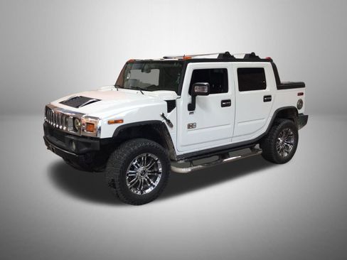 Used 2005 HUMMER H2 SUT w/ Preferred Equipment Group AWD/4WD image 1