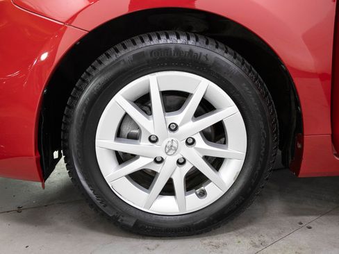 Used 2014 Toyota Prius V Three FWD image 27