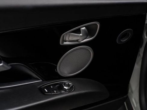 Used 2019 Aston Martin DB11 Base image 22