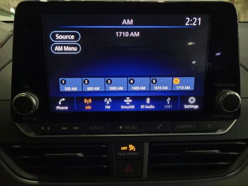 Used 2023 Nissan Altima 2.5 SR AWD/4WD image 25