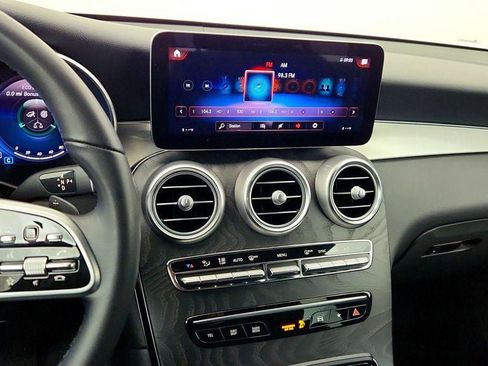 Used 2022 Mercedes-Benz GLC 300 GLC 300 SUV with 12.3'' Digita image 16