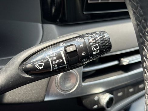 Used 2023 Hyundai Palisade Calligraphy image 11