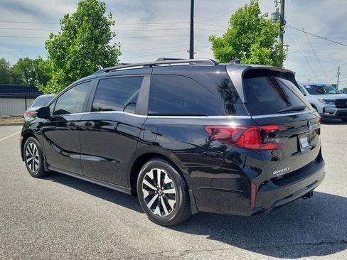 Certified 2026 Honda Odyssey EX-L image 6