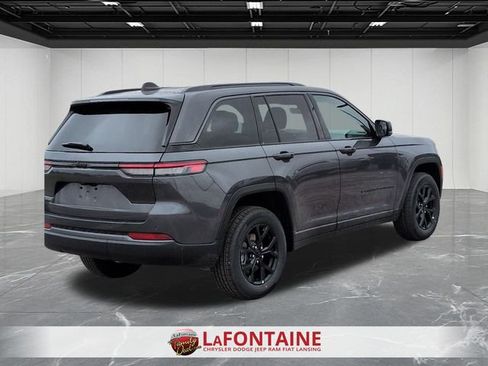 New 2026 Jeep Grand Cherokee Altitude AWD/4WD image 5