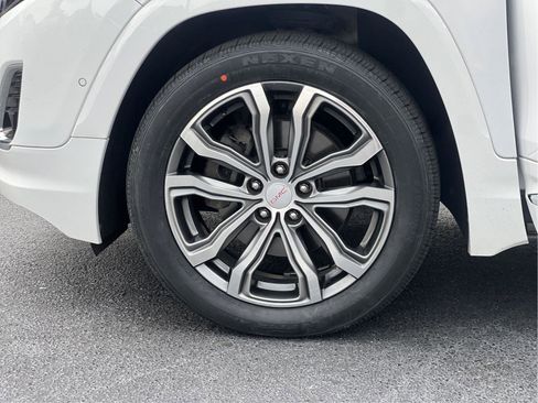 Used 2018 GMC Terrain Denali w/ Advanced Safety Package FWD image 28