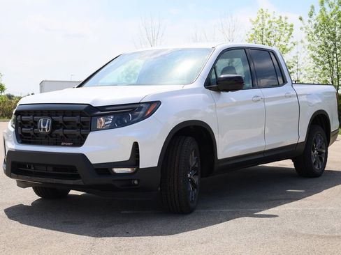 New 2026 Honda Ridgeline Sport image 3