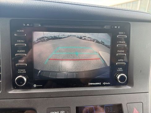 Used 2019 Toyota Sienna XLE w/ XLE Navigation Package AWD/4WD image 14