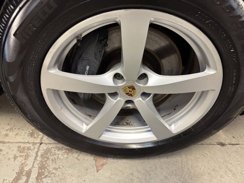 Used 2017 Porsche Macan image 34