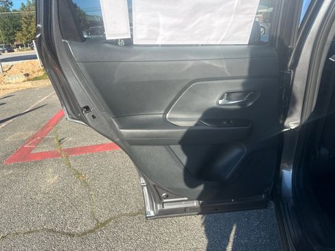 New 2026 Nissan Kicks SR image 21