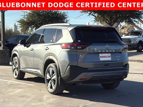 Used 2023 Nissan Rogue SL w/ SL Premium Package image 7