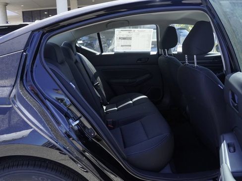 New 2026 Nissan Altima 2.5 SV FWD image 25